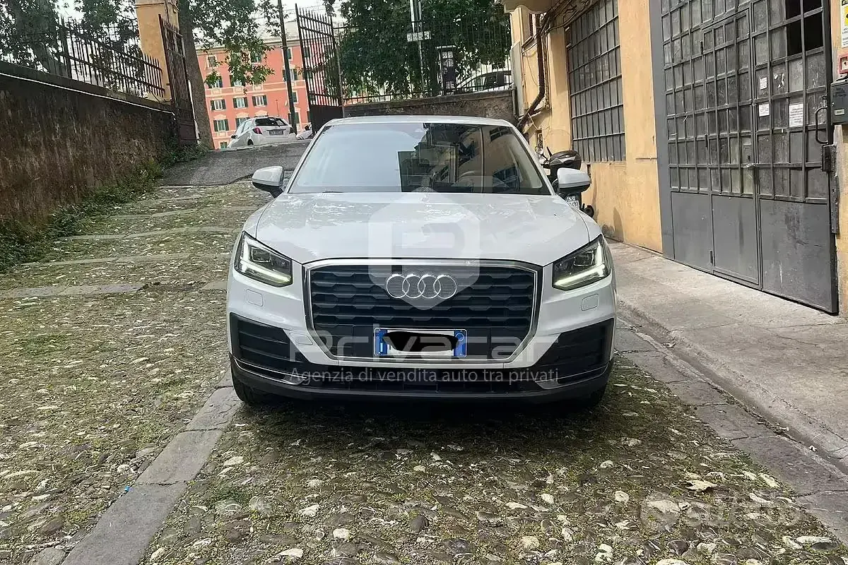Usata Audi Q2 Design 116 CV (85 kW) 2016 Bianco SUV