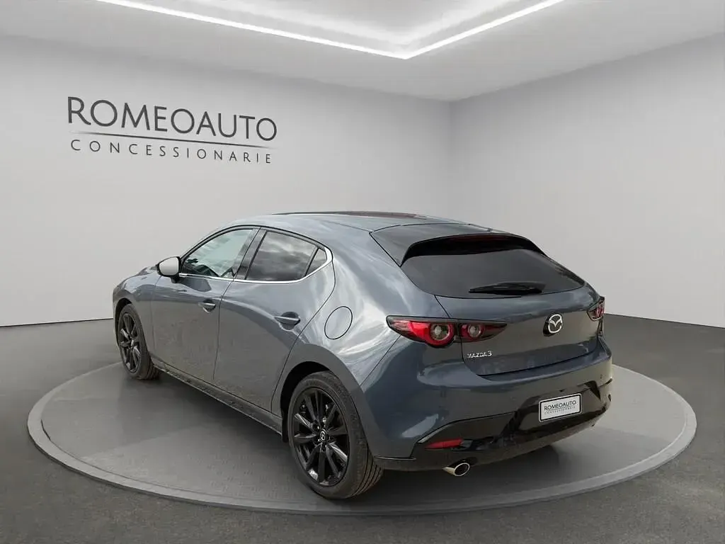 Nuova Mazda 3 140 CV (102 kW) 2025 Polymetal grey Berlina