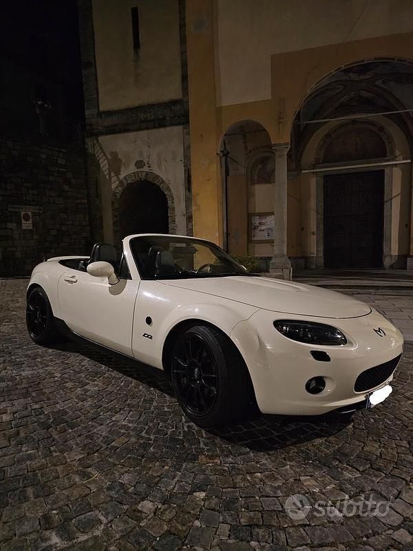 Usata 2007 Mazda MX5 High Cabrio | 17.000 € (Cara) - Immagine 1/4