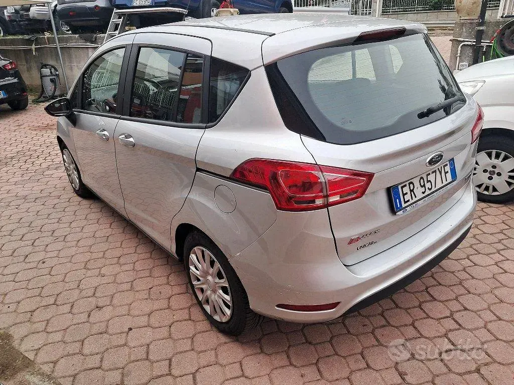 Usata Ford B-MAX 101 CV (74 kW) 2013 Grigio Monovolume