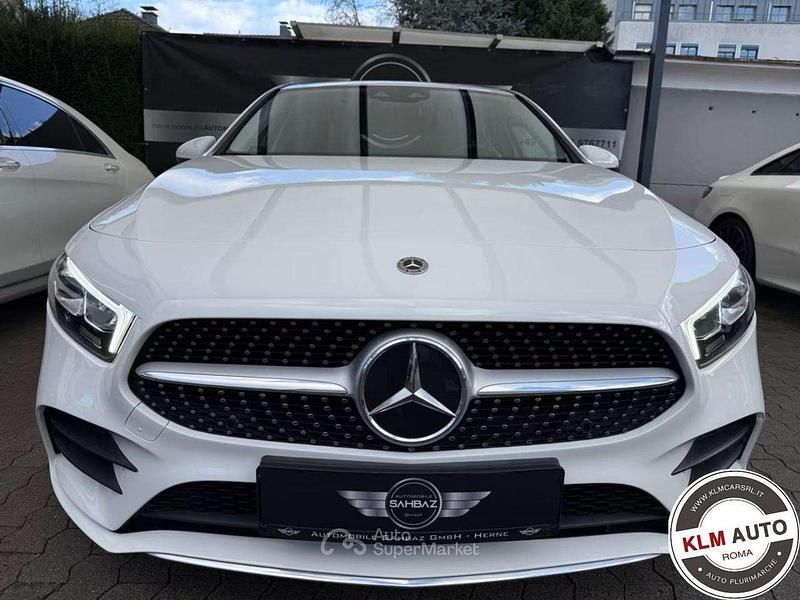 Usata Mercedes A180 AMG line 136 CV (100 kW) 2022 Bianco Berlina