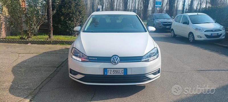 Usata VW Golf VII Trendline 130 CV (95 kW) 2019 Bianco Berlina