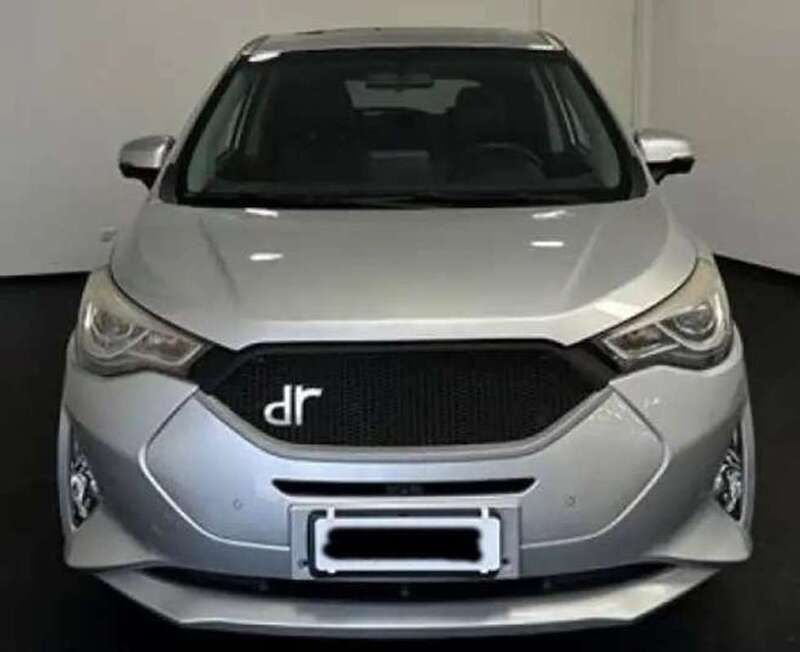 Argento Usata 2019 DR DR4 SUV | 12.900 € (Molto cara) - Immagine 1/4