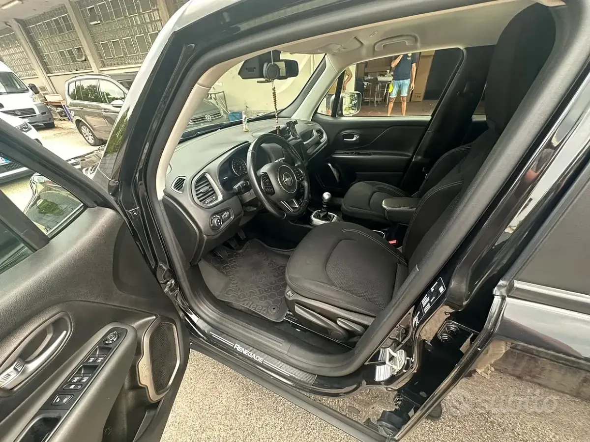 Begagnad Jeep Renegade 120 HK (88 kW) 2019 SUV