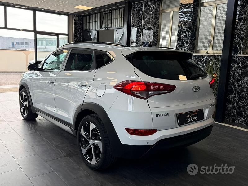 Usata Hyundai Tucson Xpossible 141 CV (103 kW) 2017 Bianco SUV