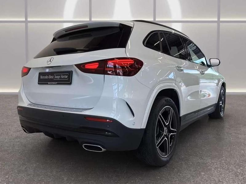 Usata Mercedes GLA200 AMG 163 CV (119 kW) 2024 Bianco SUV
