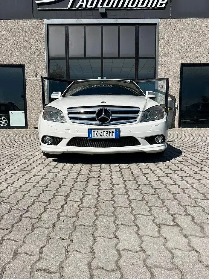 Usata Mercedes C320 Avantgarde 224 CV (164 kW) 2007 Berlina