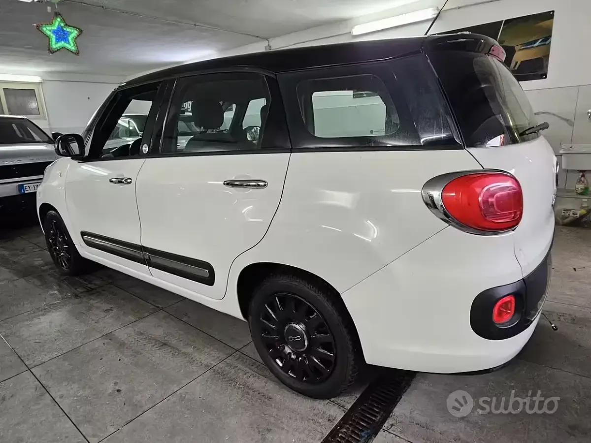 Usata Fiat 500L Living 85 CV (62 kW) 2015 Bianco Monovolume