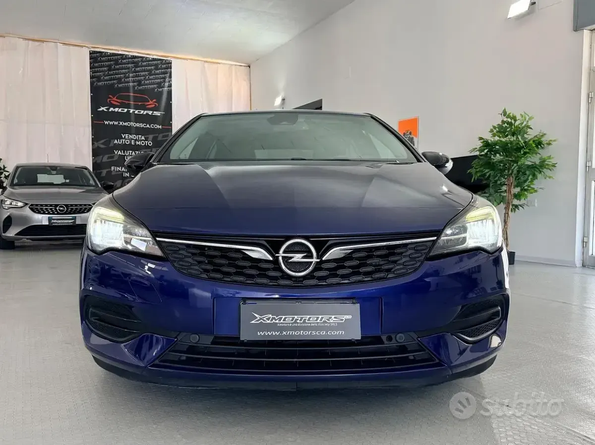 Usata Opel Astra Business 122 CV (89 kW) 2021 Bluazzurro Berlina