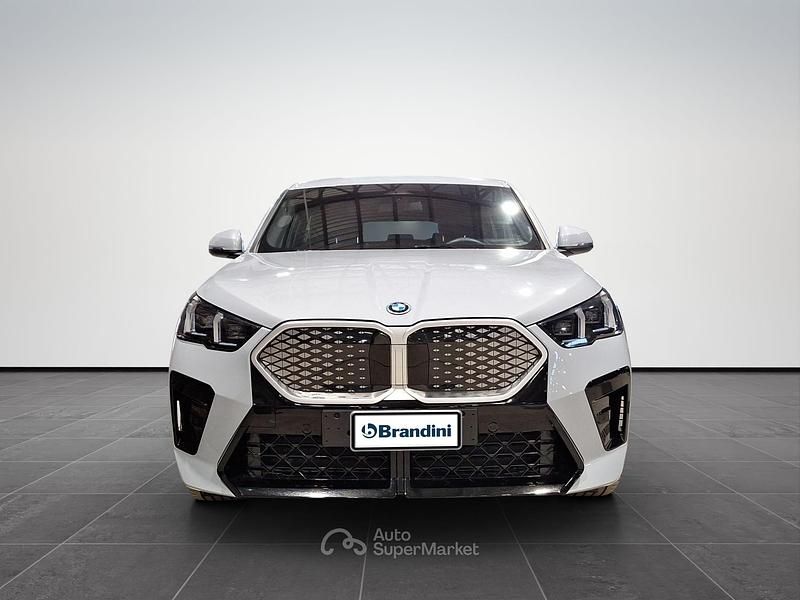 Usata BMW iX2 150 kW (204 CV) 2025 Gray SUV