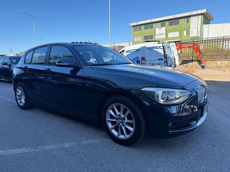 Usata BMW 116 116 CV (85 kW) 2012 Blu/azzurro Utilitaria