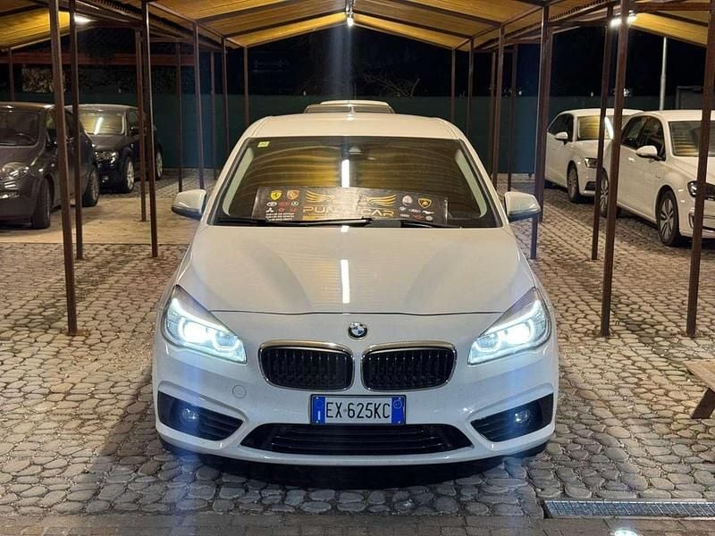 Bianco Usata 2014 BMW 218 Sport Line Station wagon | 8000 € (Buon prezzo) - Immagine 1/4