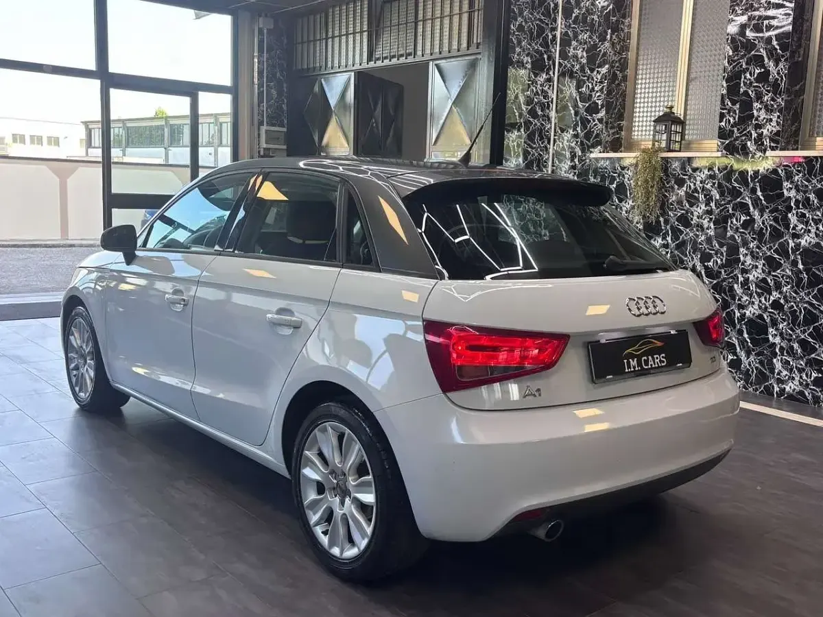 Usata Audi A1 Sportback Ambition 105 CV (77 kW) 2013 Bianco Utilitaria