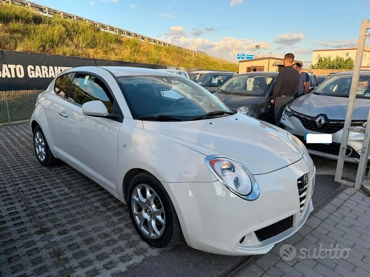 Usata Alfa Romeo MiTo Distinctive 95 CV (69 kW) 2011 Beige Utilitaria