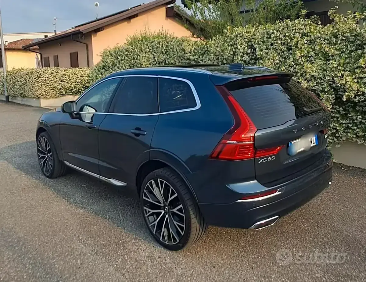 Usata Volvo XC60 190 CV (139 kW) 2019 Bluazzurro SUV
