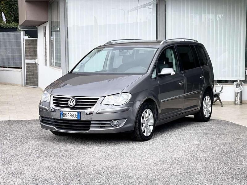 Usata VW Touran 170 CV (125 kW) 2008 Argento Monovolume