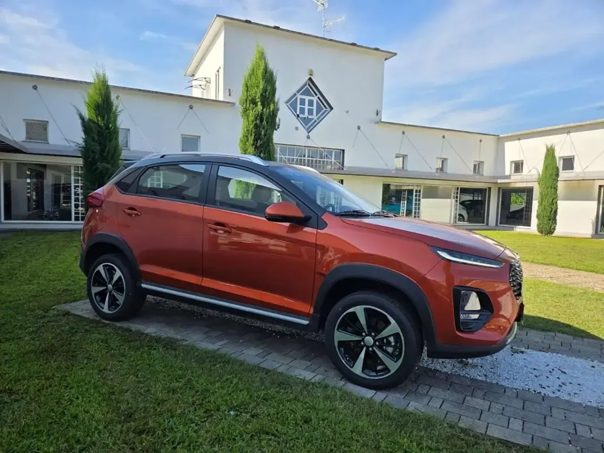 Nuova DR DR 3.0 116 CV (85 kW) 2025 Orange/t.black SUV