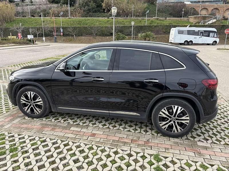 Usata 2025 Mercedes GLA200 Premium SUV | 39.000 € (Ottimo prezzo) - Immagine 1/4