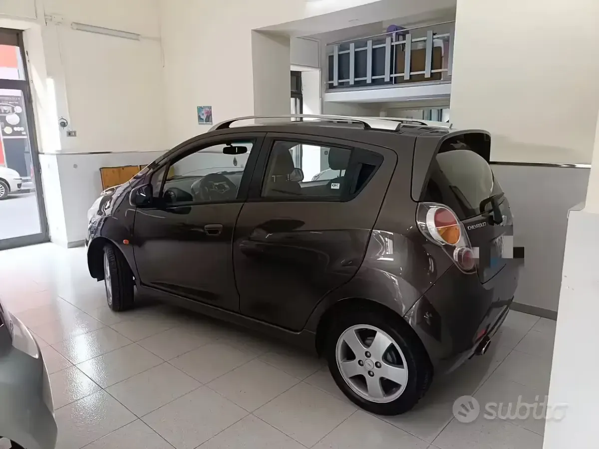 Usata Chevrolet Spark LT 81 CV (59 kW) 2010 Marrone Utilitaria