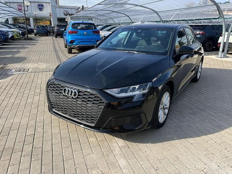 Brugt Audi A3 Business 110 HK (80 kW) 2023 Sort Sedan