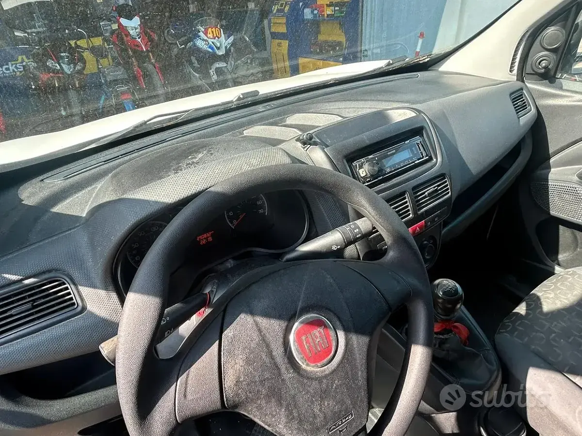 Usata Fiat Doblò 105 CV (77 kW) 2012 Monovolume