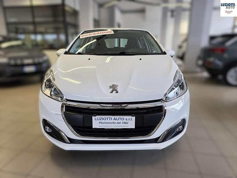 Usata Peugeot 208 Active 82 CV (60 kW) 2017 Bianco Utilitaria
