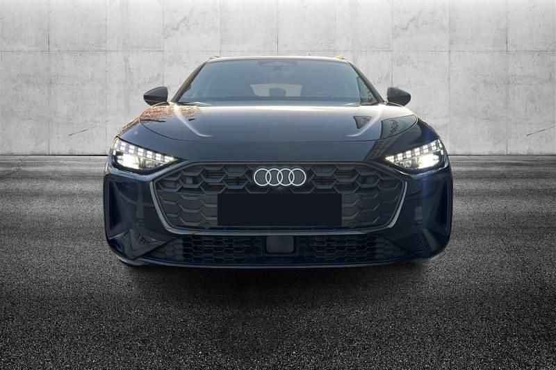 Usata Audi A5 Business 150 CV (110 kW) 2025 Nero metallizzato Station wagon