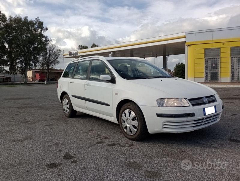 Usata Fiat Stilo Wagon 120 CV (88 kW) 2006 Bianco Station wagon