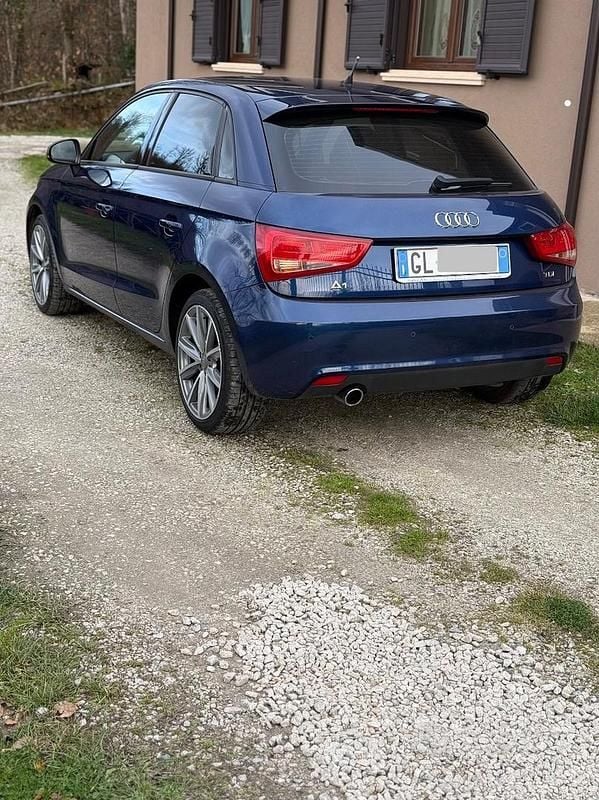 Usata Audi A1 105 CV (77 kW) 2012 Utilitaria