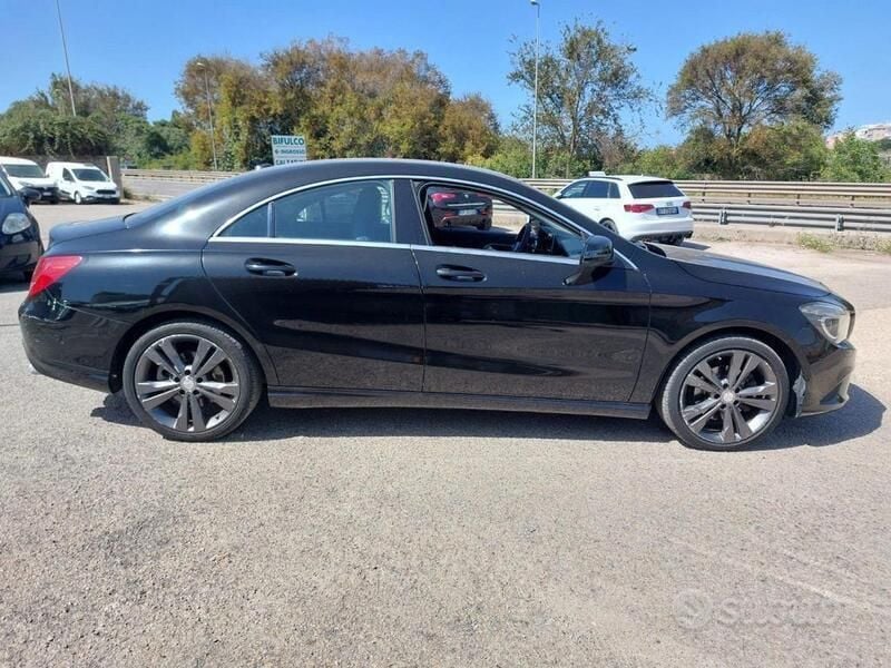 Nero Usata 2014 Mercedes CLA200 Executive Tre volumi | 13.500 € (Ottimo prezzo) - Immagine 1/4