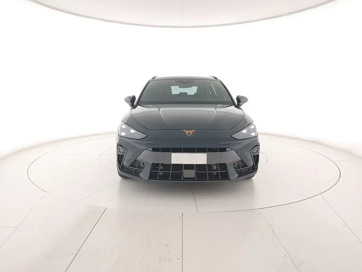 Usata Cupra Leon 204 CV (150 kW) 2025 Fiord blue Station wagon