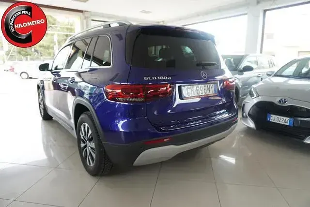 Usata Mercedes GLB180 Business 116 CV (85 kW) 2023 Blu SUV