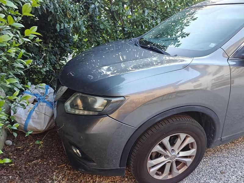 Usata Nissan X-Trail Acenta Premium 131 CV (96 kW) 2016 Grigio SUV