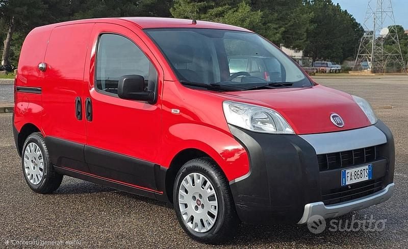 Usata Fiat Fiorino 95 CV (69 kW) 2015 Rosso Monovolume