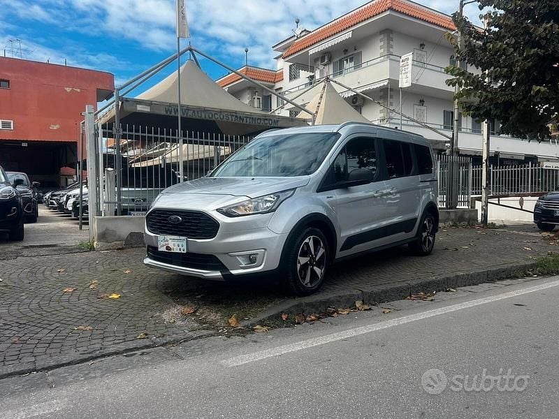 Usata Ford Tourneo Connect Active 120 CV (88 kW) 2022 Grigio Monovolume