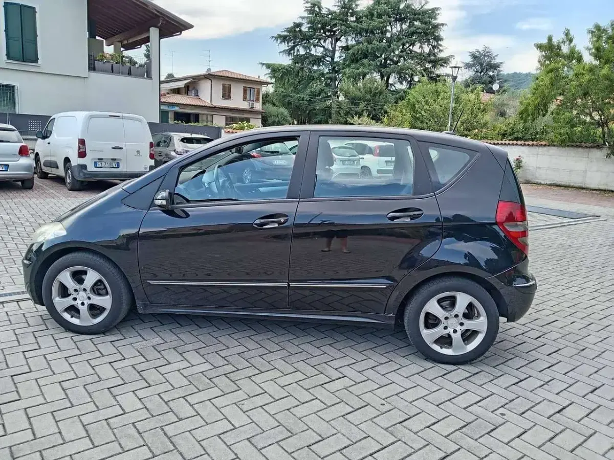 Usata Mercedes A180 Avantgarde 109 CV (80 kW) 2008 Nero Monovolume
