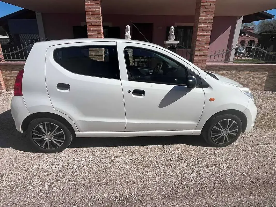 Usata Suzuki Alto GL 68 CV (50 kW) 2011 Bianco Utilitaria