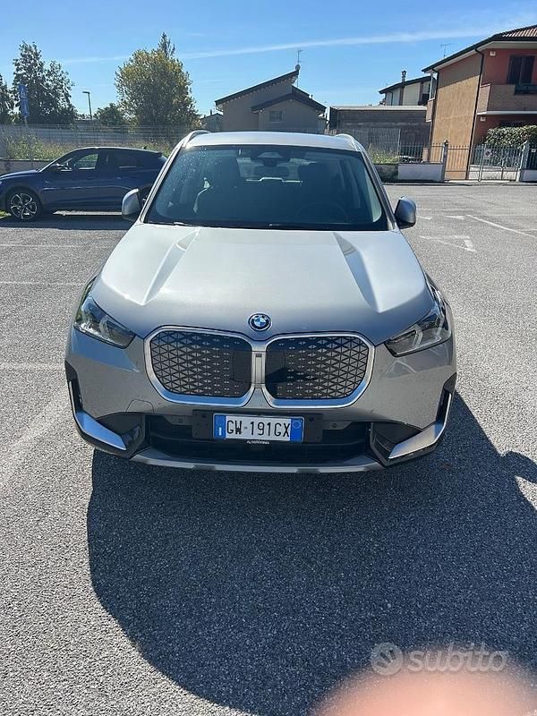 Usata BMW iX1 67 kW (92 CV) 2024 Grigio SUV