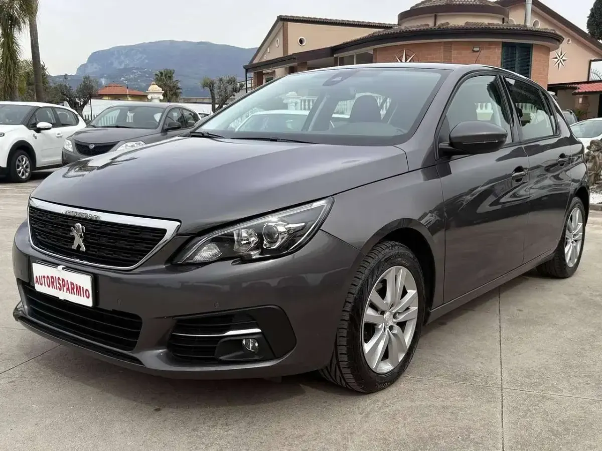 Usata Peugeot 308 Business-Line 131 CV (96 kW) 2021 Grigio Berlina