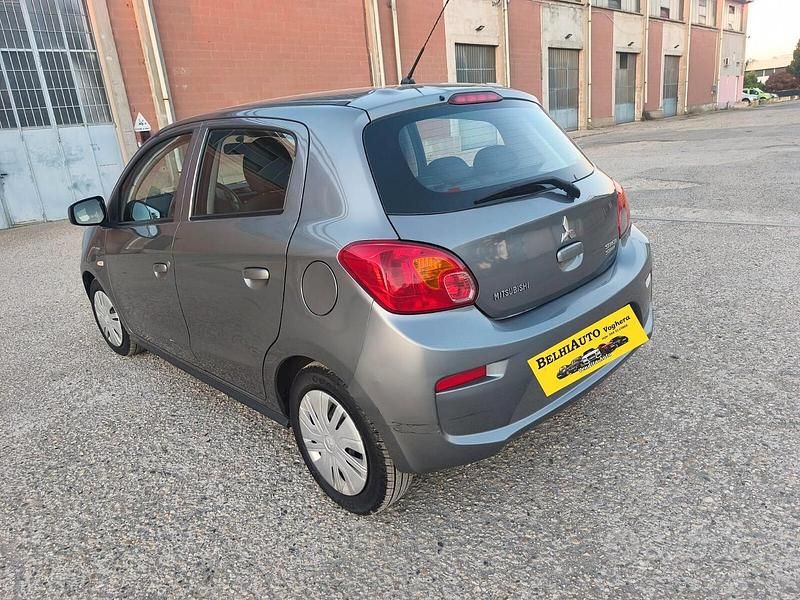 Usata Mitsubishi Space Star 70 CV (51 kW) 2016 Grigio Utilitaria