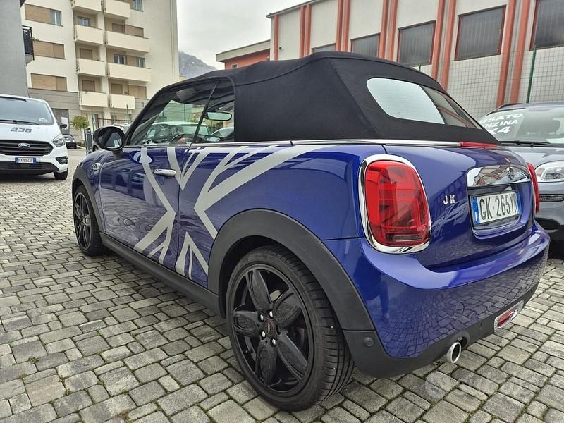 Usata Mini Cooper 135 CV (99 kW) 2019 Blu Utilitaria