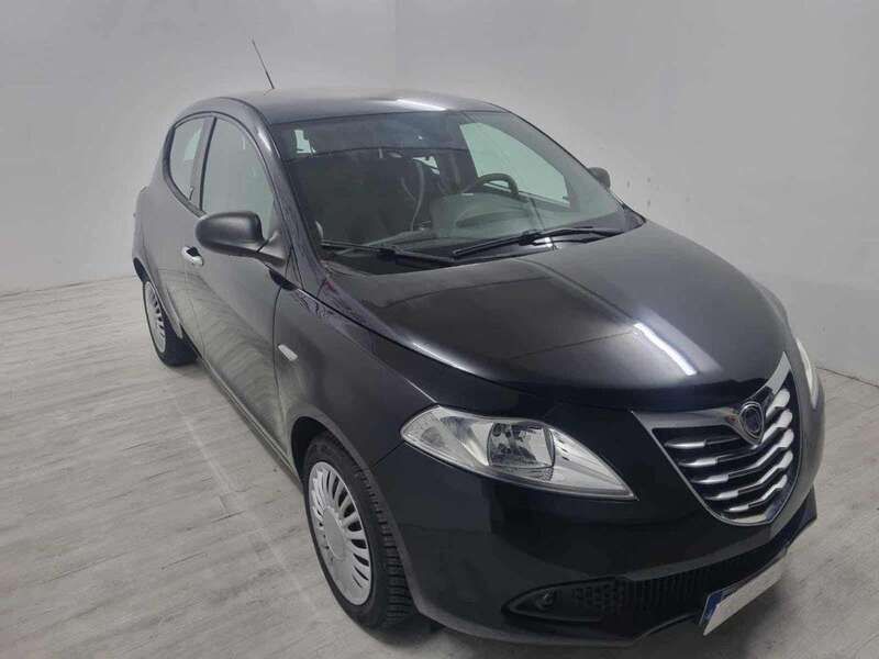Usata Lancia Ypsilon S 95 CV (69 kW) 2014 Nero Utilitaria