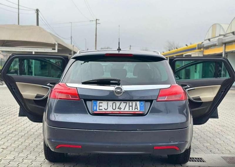 Usata Opel Insignia Cosmo 160 CV (117 kW) 2011 Station wagon