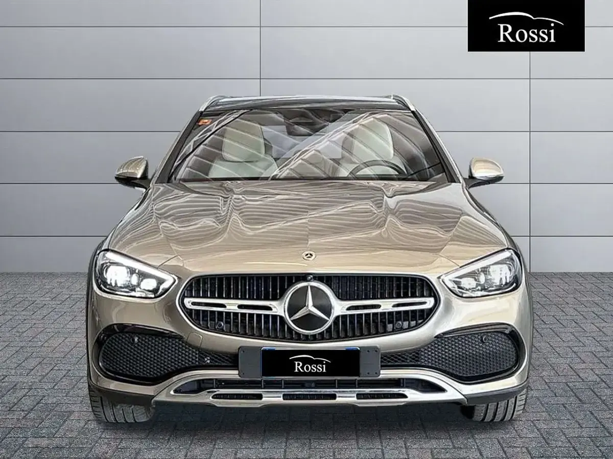Usata Mercedes C220 Premium 197 CV (144 kW) 2023 Argento mojave Station wagon