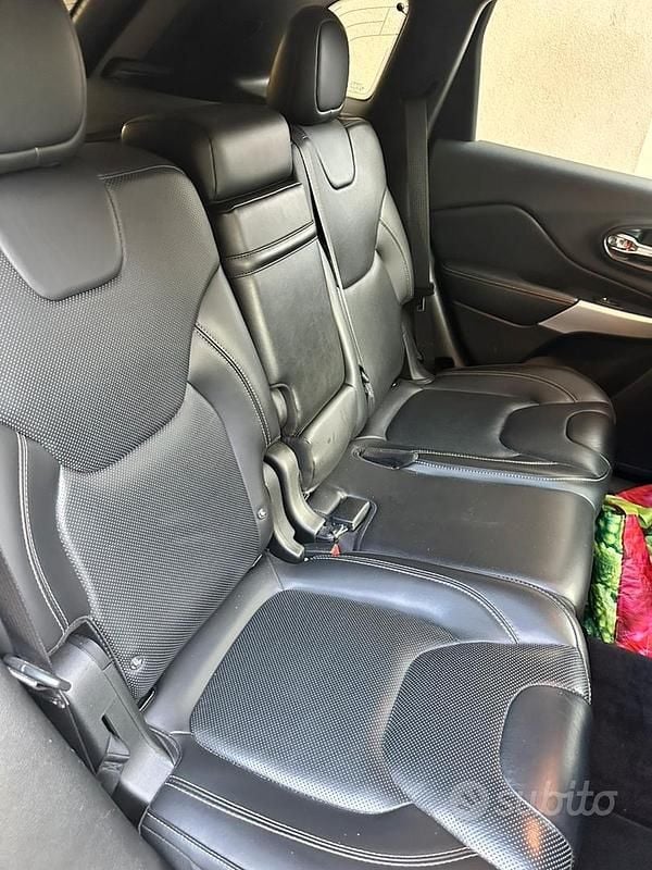 Usata Jeep Cherokee 140 CV (102 kW) 2017 Grigio SUV