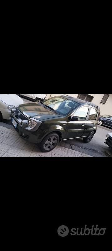 Verde Usata 2014 Fiat Panda Cross Cross Due volumi | 5500 € - Immagine 1/2