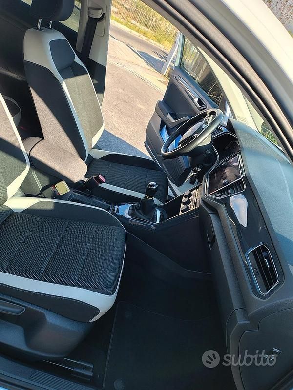 Usata VW T-Roc 150 CV (110 kW) 2020 Bianco SUV