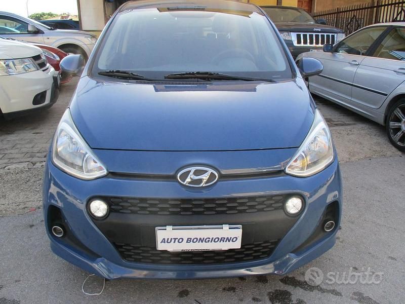 Usata Hyundai i10 Comfort 66 CV (48 kW) 2017 Blu Utilitaria