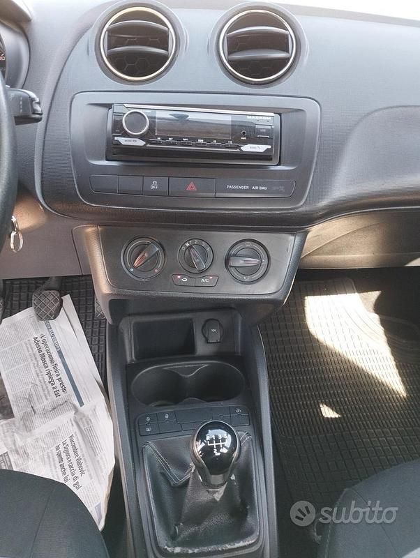 Usata Seat Ibiza Style 75 CV (55 kW) 2014 Grigio Berlina