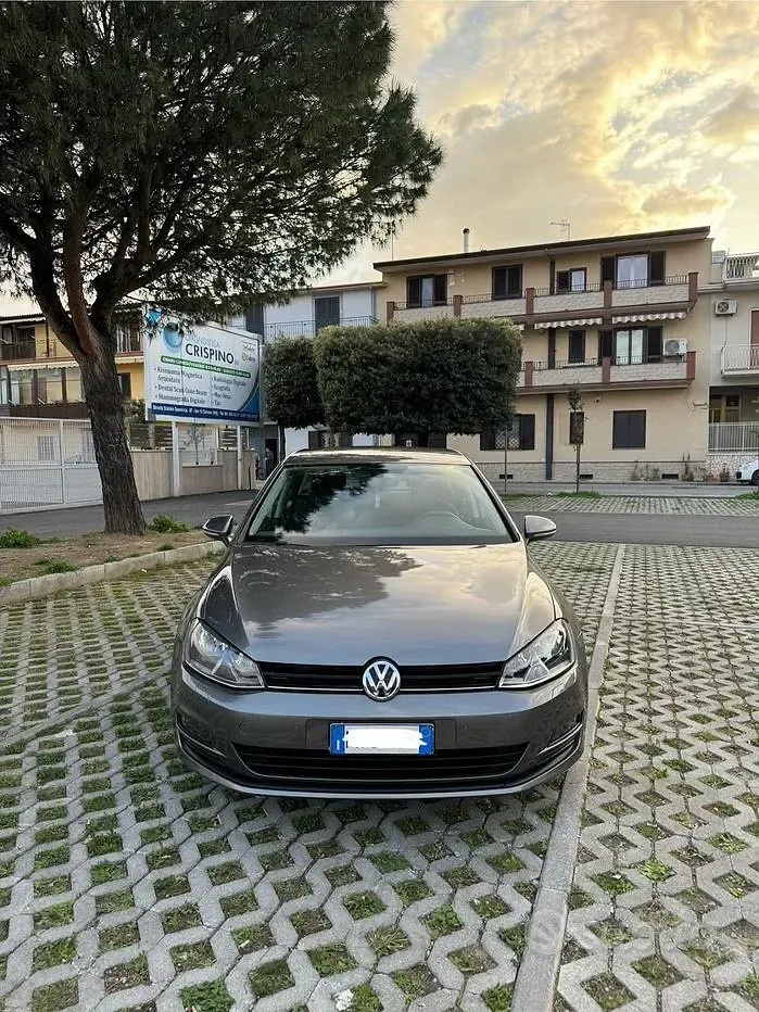 Usata VW Golf VII Executive 110 CV (80 kW) 2016 Marrone Berlina